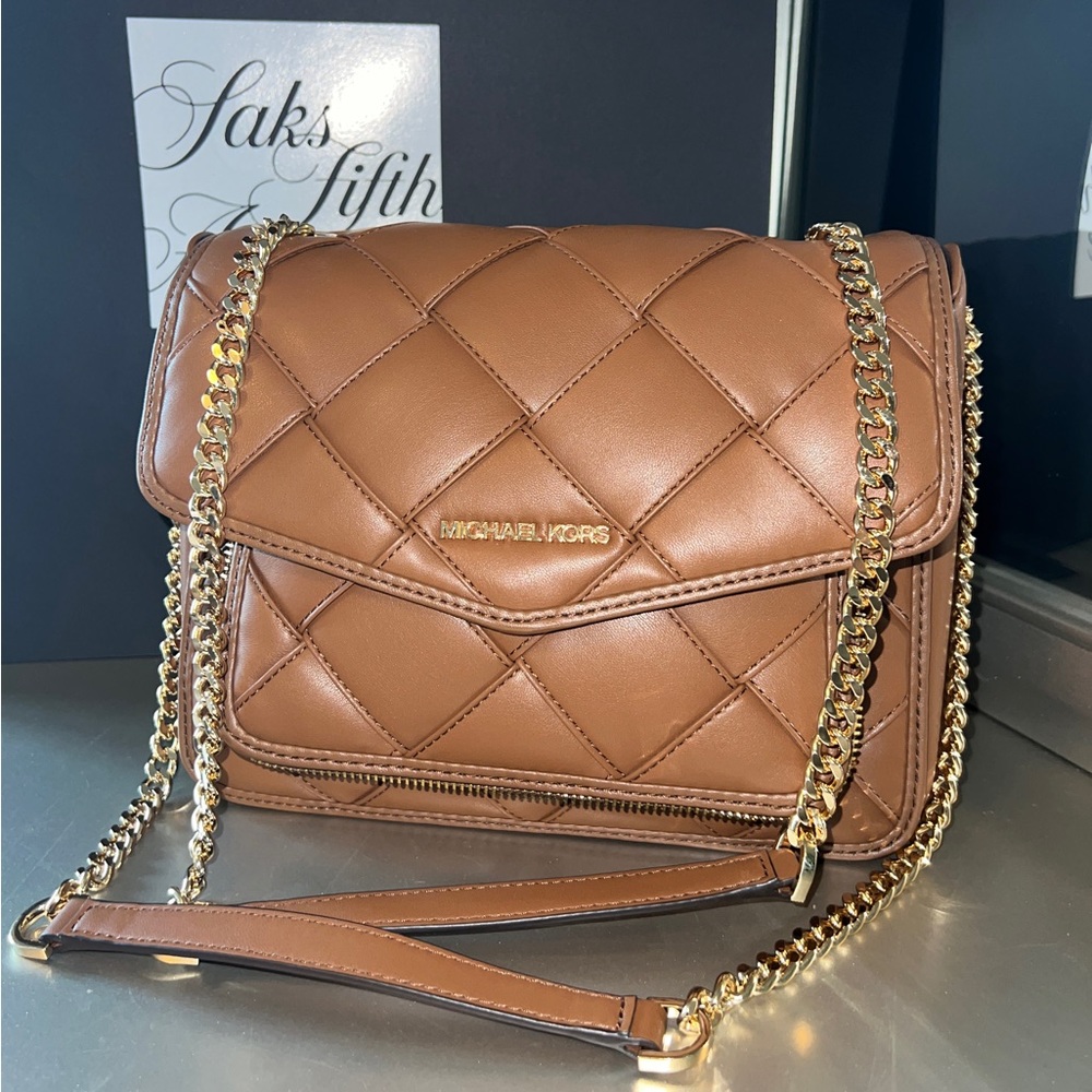 BNWT Michael Kors Crossbody - MAKE AN OFFER